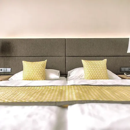 Turmhof 굼폴드스키르첸